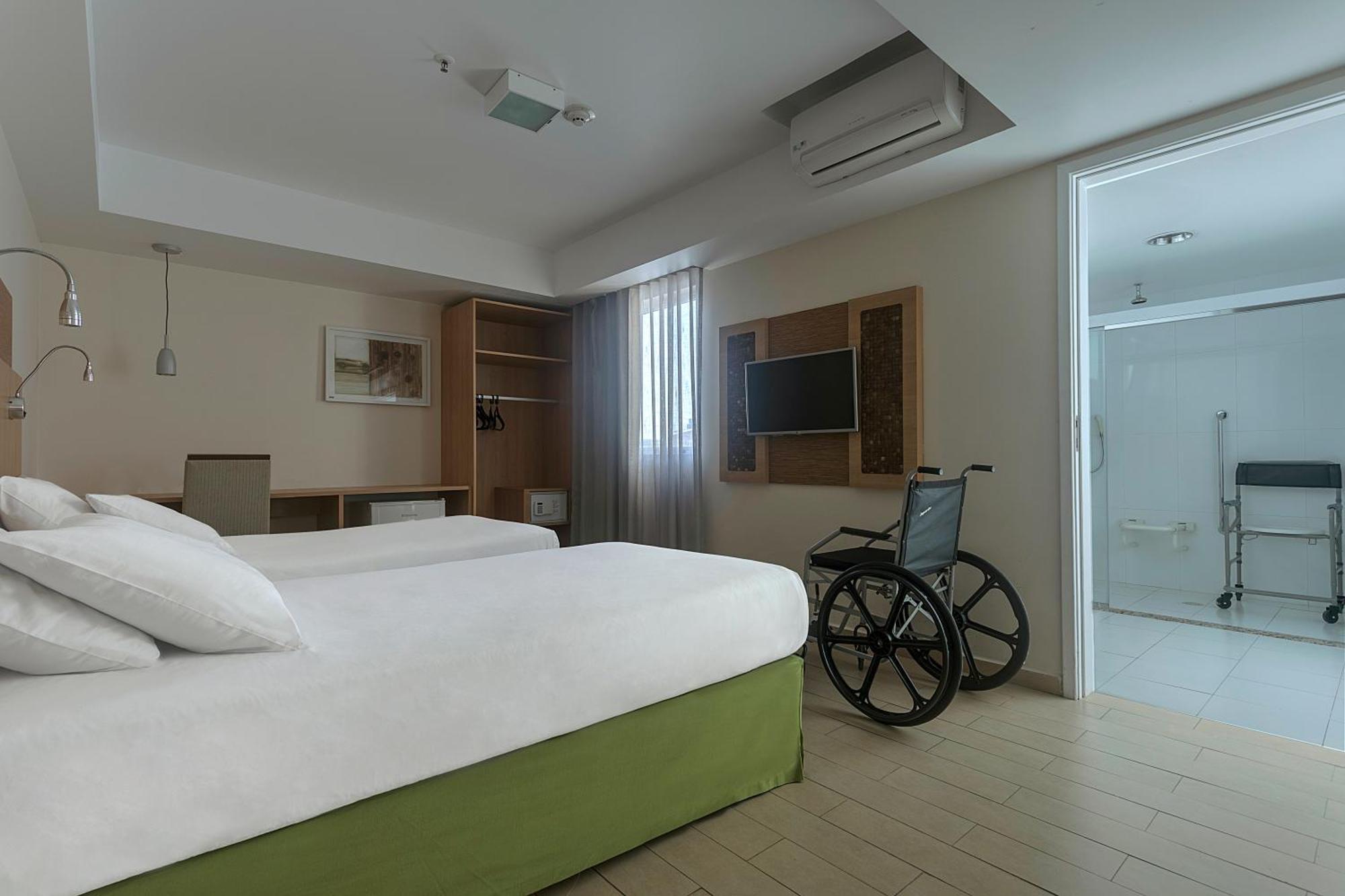 Mercure Pajuçara Hotel 4*